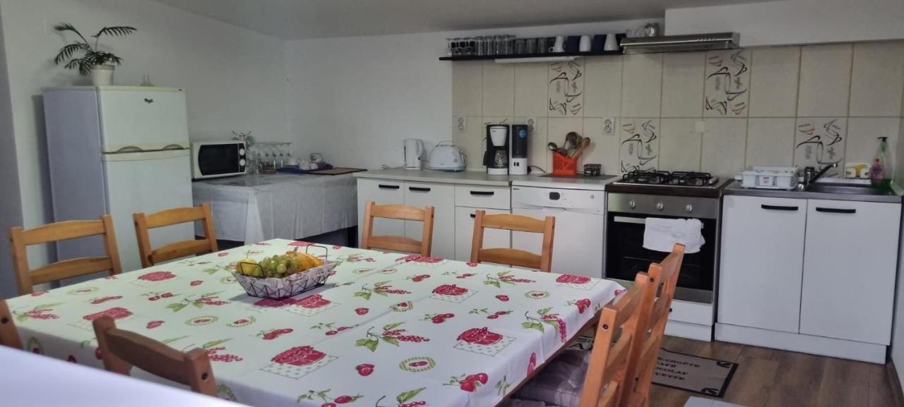 Casa De Oaspeti Laura Rîşnov Eksteriør billede